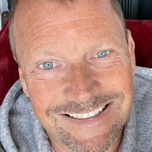 Meet your Posher, Jonathan